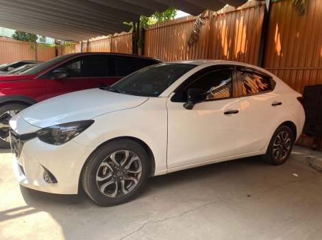 Mazda 2 sedan 2016